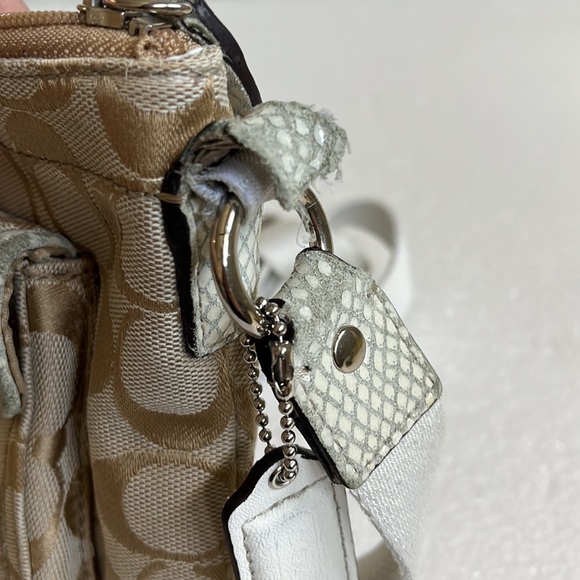 Coach tan signature C crossbody bag - Picture 3 of 15